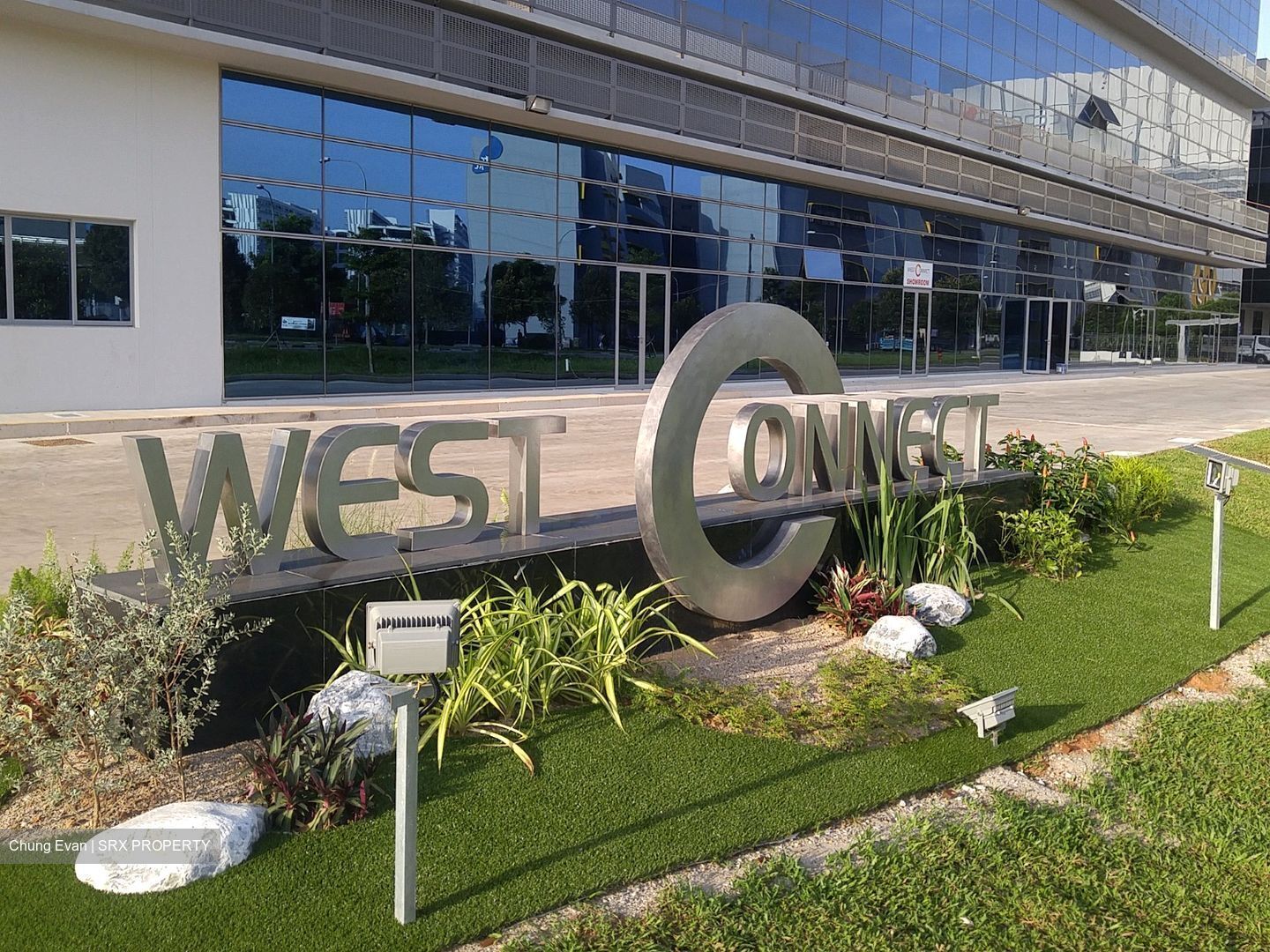 West Connect Building (D22), Factory #424079771